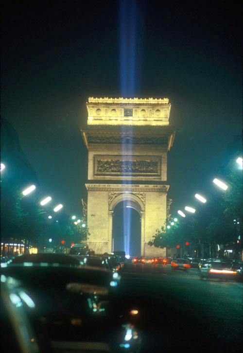[Arc de Triomphe]