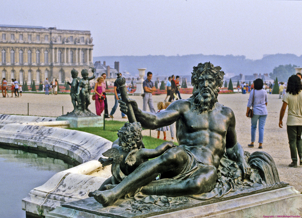 [Versailles - Statue of Neptune]