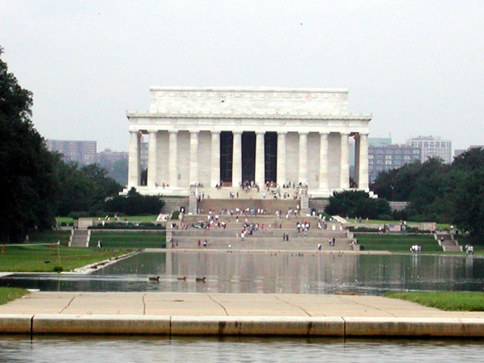 [Lincoln Memorial & Reflecting Pond]