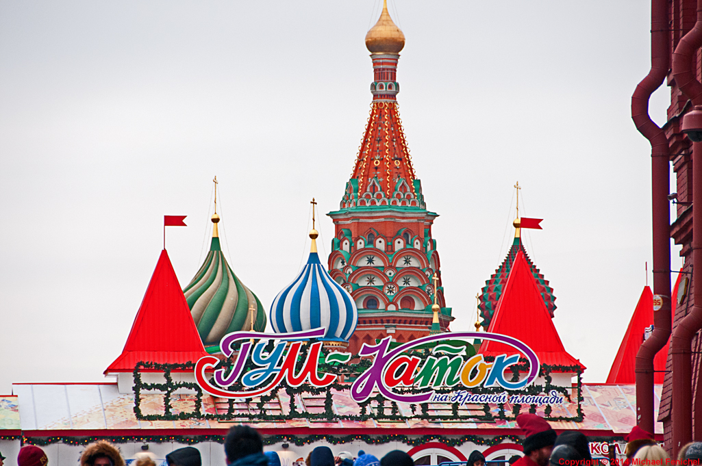 [Winter Fun in Red Square]