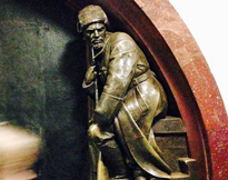 [Art in the Moscow Metro]