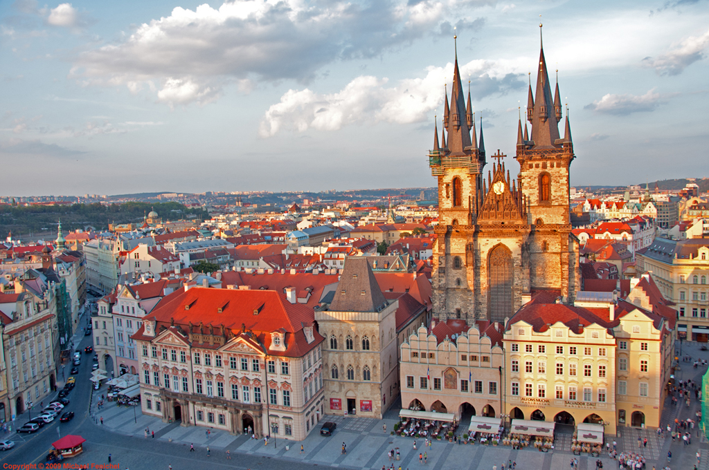 [View of Town Square from Old Town Hall]