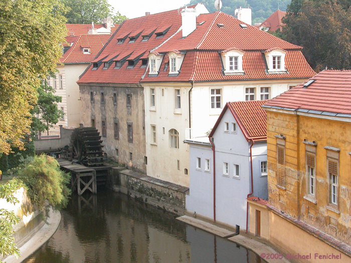 [Kampa Water Wheel]